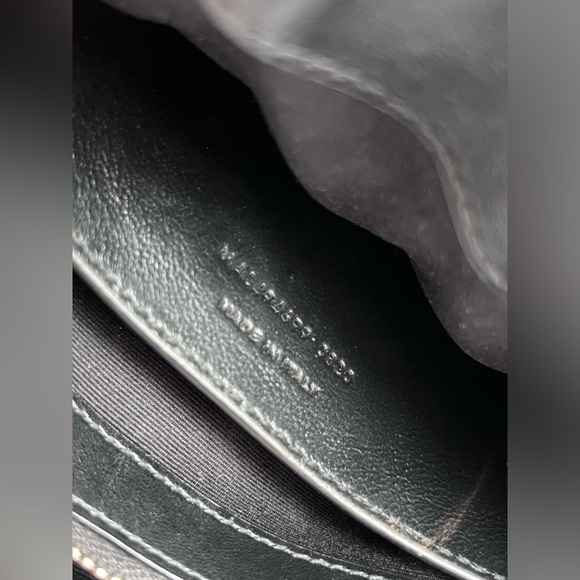 YSL Loulou Small Shoulder Bag in Quilted Leather - Picture 11 of 15